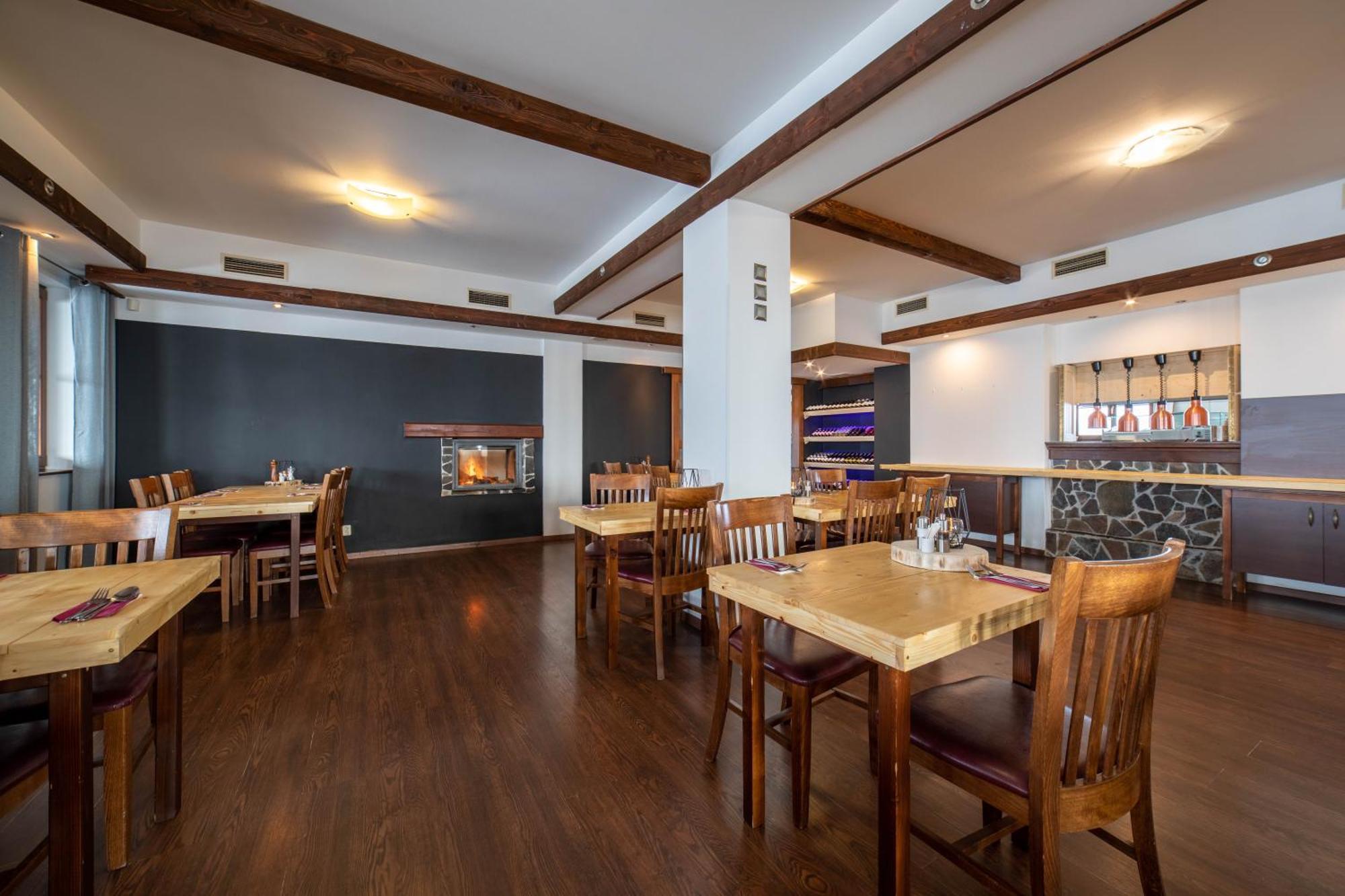 Hotel Liptov Holiday *** Liptovsky Trnovec Ngoại thất bức ảnh