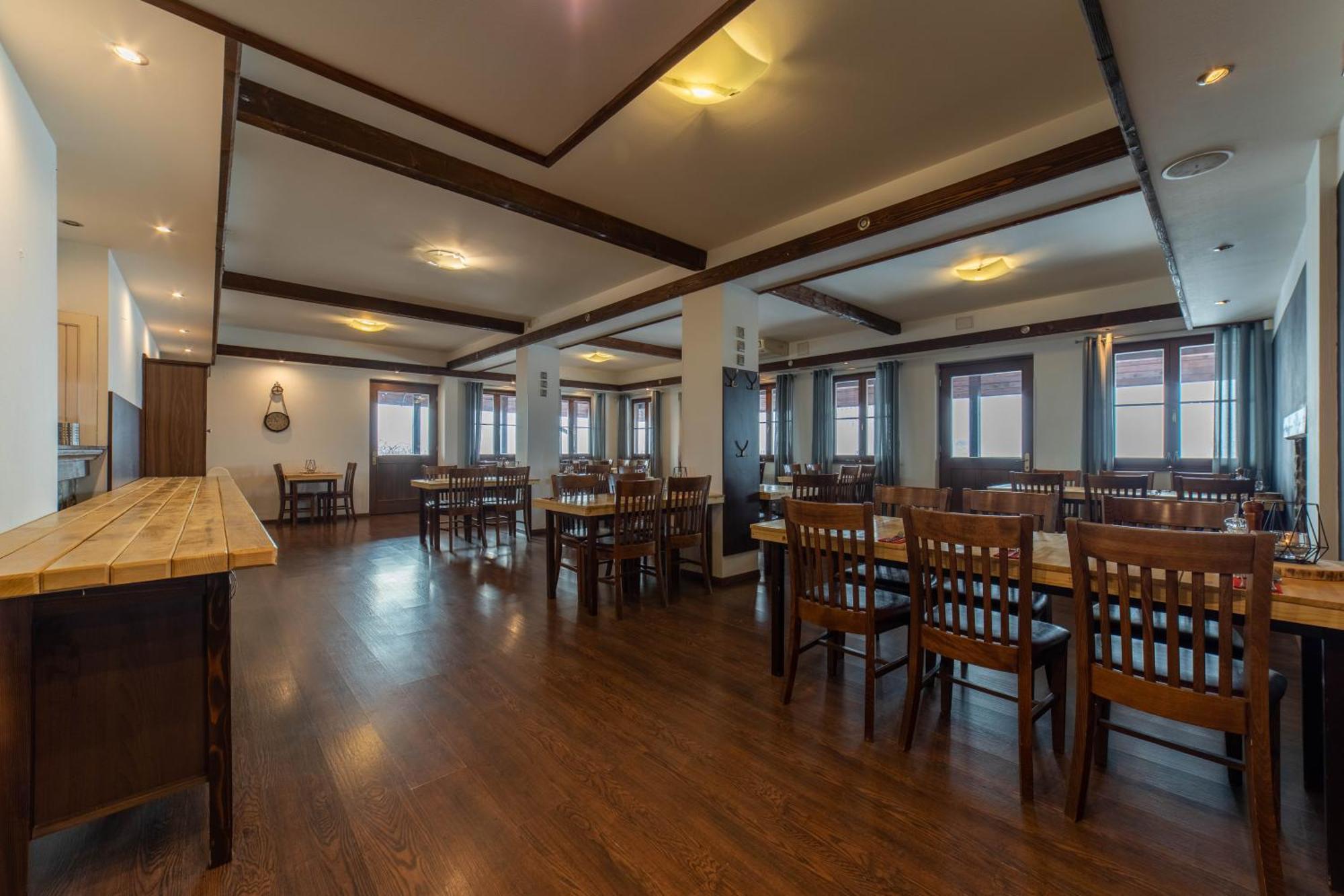 Hotel Liptov Holiday *** Liptovsky Trnovec Ngoại thất bức ảnh