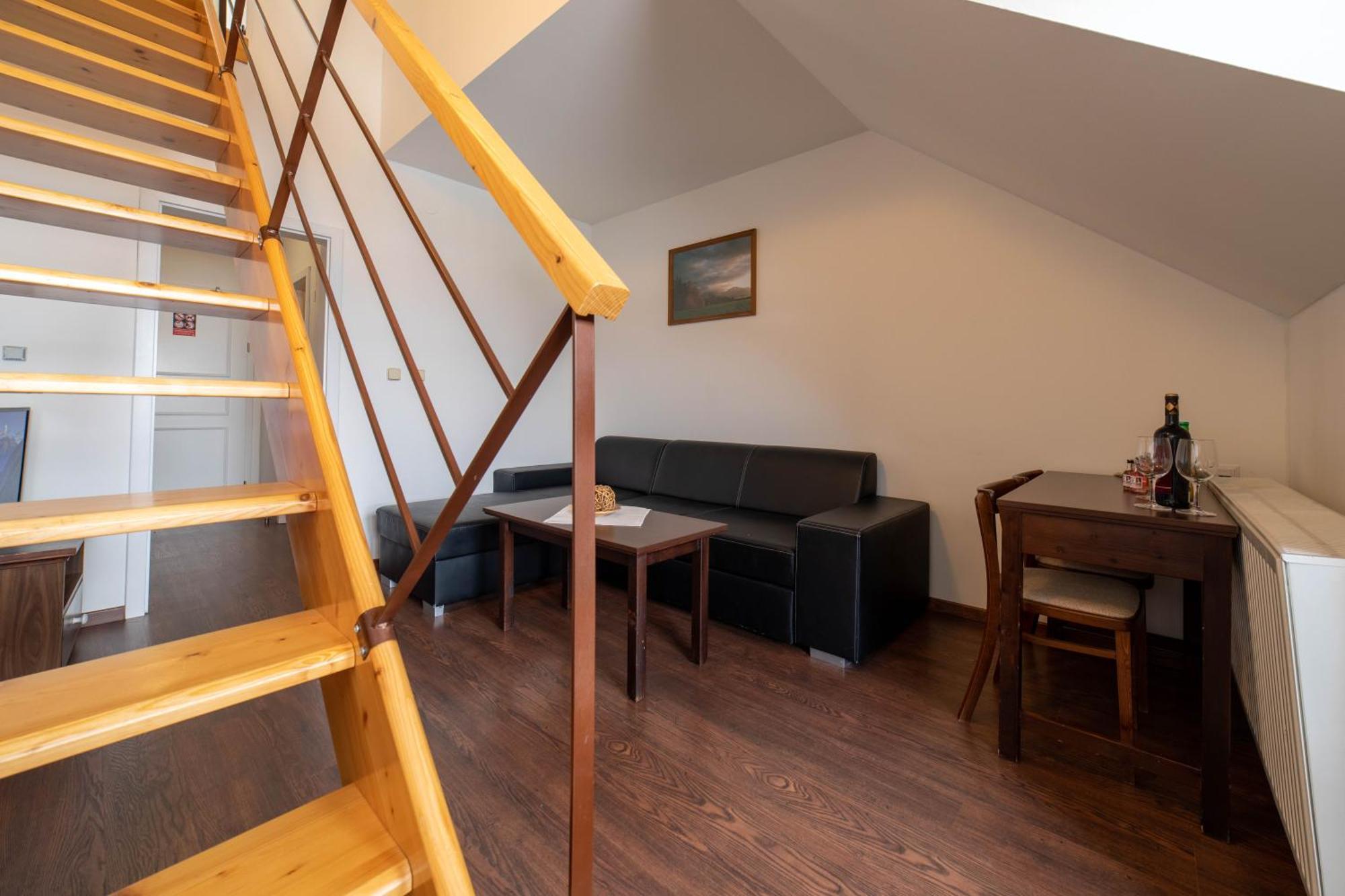Hotel Liptov Holiday *** Liptovsky Trnovec Ngoại thất bức ảnh